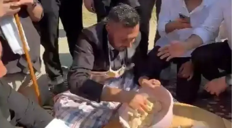 Düğün Konvoyunda Hamur Eğlencesi